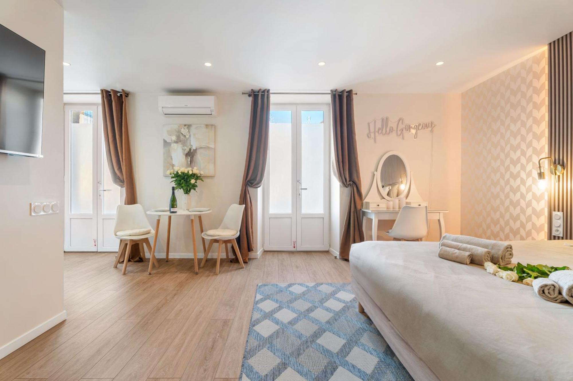 Nice Renting - Love Room Massena - Luxe Room - Jacuzzi - Terrace - King Bed - Ac Экстерьер фото